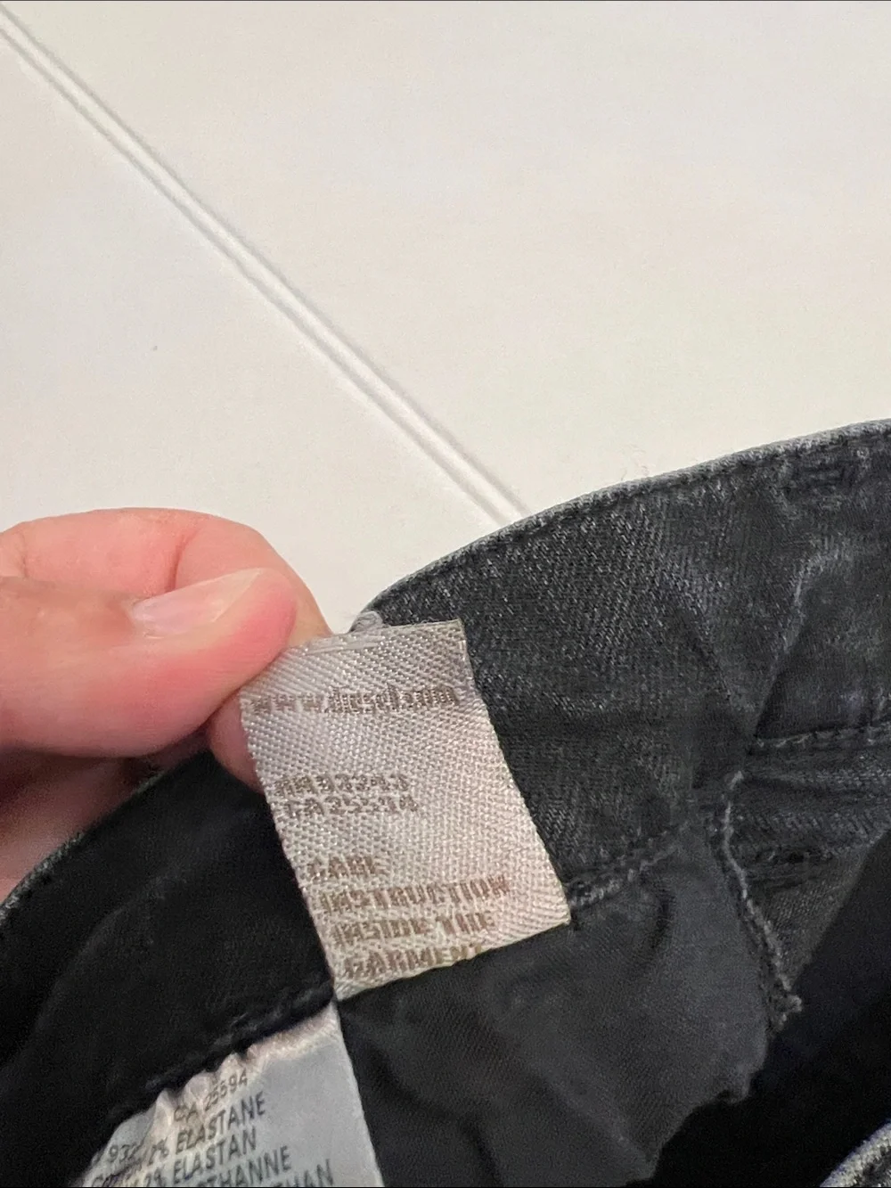 DIESEL WOMEN’S GRUPEE SUPER SLIM- SKINNY LOW WAIST DISTRESSED BLACK/GRAY 27x30